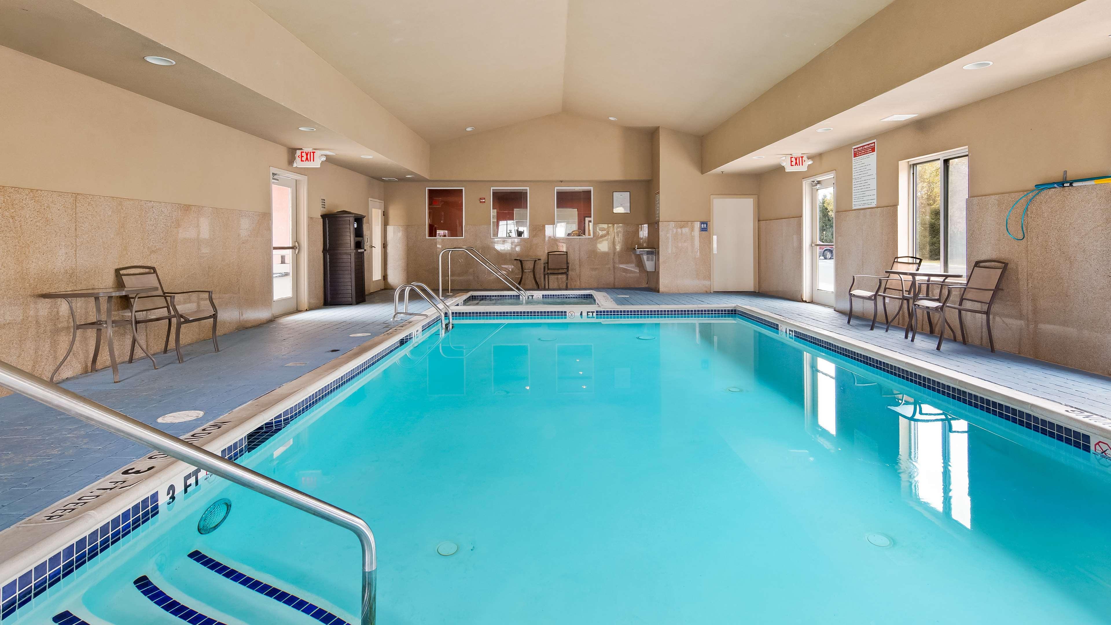 Best Western Plus New Cumberland Dış mekan fotoğraf