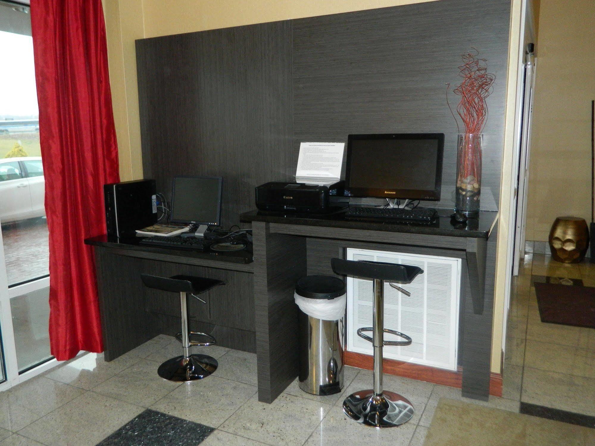 Best Western Plus New Cumberland Dış mekan fotoğraf